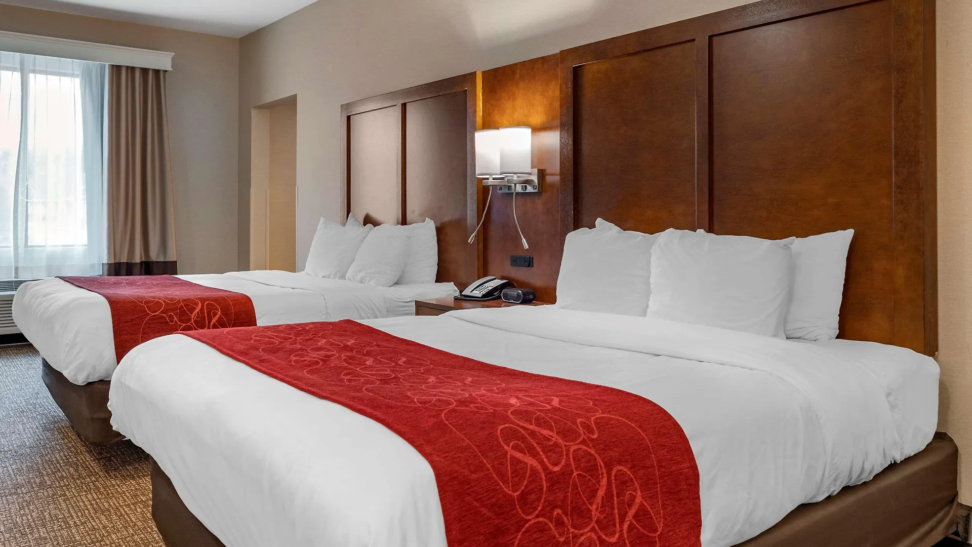 Comfort Suites Columbus Airport 3*,