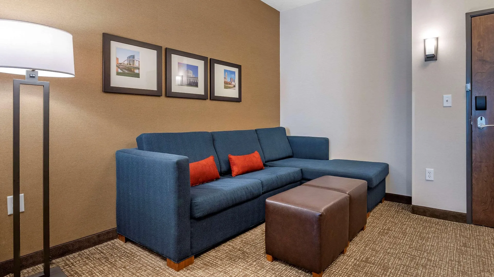 Comfort Suites Columbus Airport Hotel