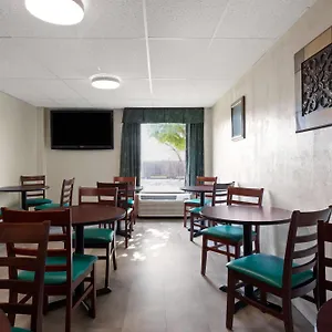 2* Hotel Super 8 By Wyndham